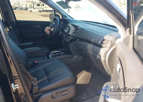 2021 Honda Pilot Awd Touring 8 Passenger from USA, damaged, VIN 5FNYF6H92MB000922